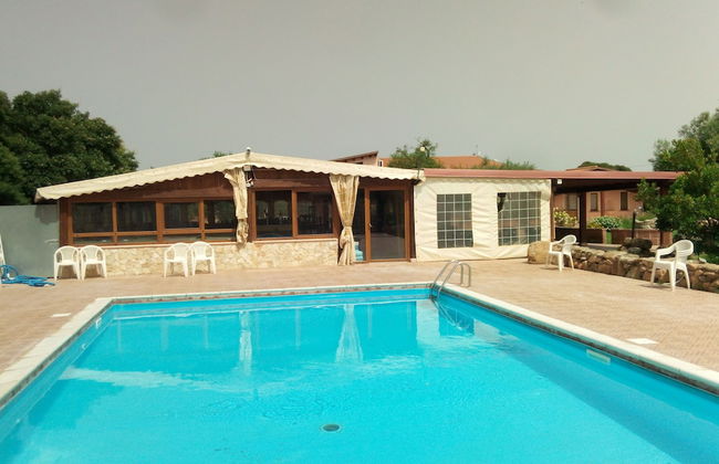 Agriturismo Is Scalas - Foto 1