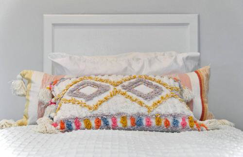 Serene Millerton Lake Villa w/ Panoramic Lake View - Foto 28