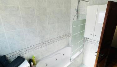 CASA do FLAMINGO - Foto 3, towels, Shower