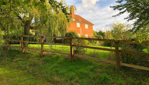 Orchard House - Photo 2