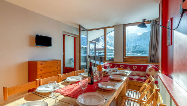 Apartment Les Roches Rouges - Lavachet by Interhome - Foto 2, Kitchen / Dining Room