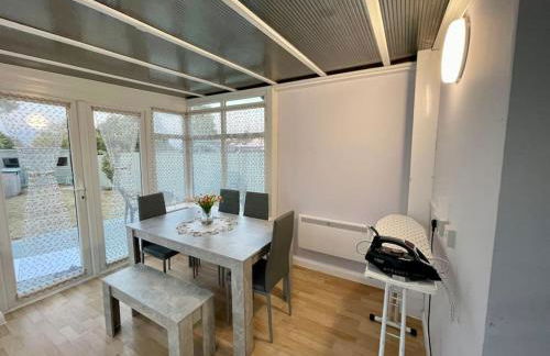 Semi Detached House in Aldershot - Foto 43