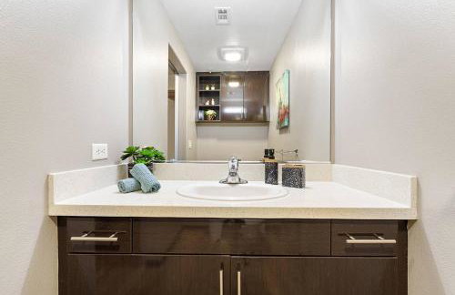 Luxurious 2Bed 2Bath Retreat in Prestigious Irvine - Foto 8