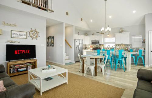 Views! Beachside, Hot Tub, Arcade, Family Beach Retreat with Fun for Every Age! - Foto 10