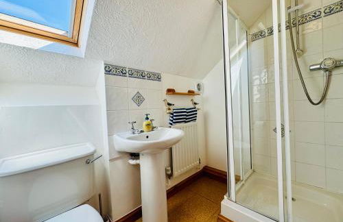 TIRNANT- 3 Bed - GROUND FLOOR ROOMS -DOG FRIENDLY - Photo 26