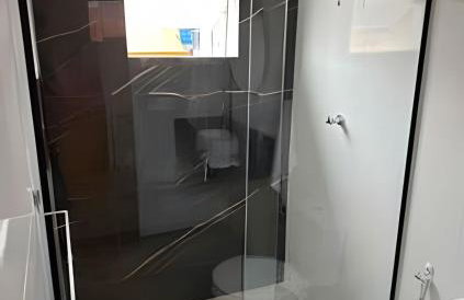 Loft de Luxo no Braga: Perfeito para Casais - Ar, Wi-Fi e Estilo - Foto 30