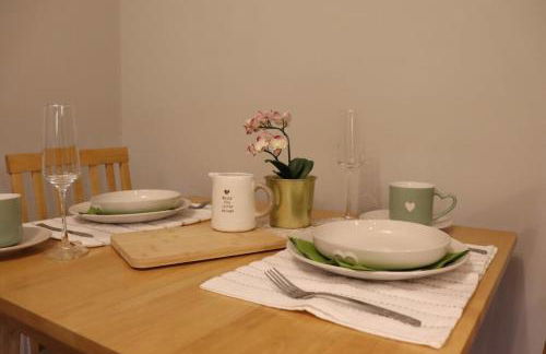 Last-Minute Escape l The Grey Door 2 Bed Cottage Banbridge Parking Private Garden l Nestled Property Management - Foto 16