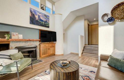 Sunstone Mesa Luxe Broadmoor Getaway w Hot Tub - Foto 14