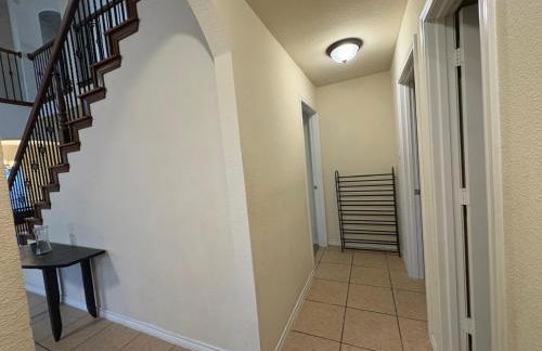 Spacious 4200 sqft - 6 bdrms 4 bath - Gym - Pets OK Near PGA - Universal KIDS - Star Frisco - Photo 34