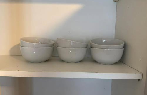 Comfortable 2-BR House in Barking -Free Parking - Photo 8