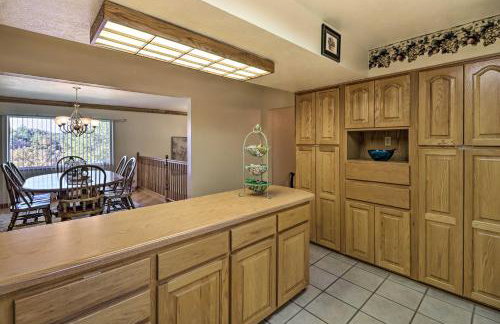 Large Home with Games 4 Mi to Bull Shoals Lake! - Foto 16