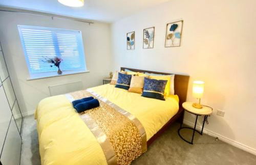 4 Bed House with Driveway Parking for 2 Cars - Rugby - Sleeps 10! Perfect for groups! - Foto 6