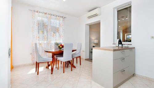 Cozy House with Pool near Rovinj - Foto 2