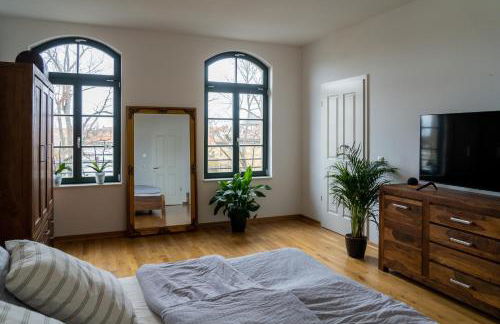 König Albert Residenz nahe BMW , Porsche , DHL und Messe - Foto 46