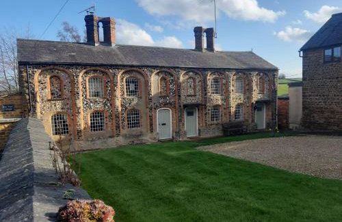 Bay Tree Cottage Accommodation - Photo 2