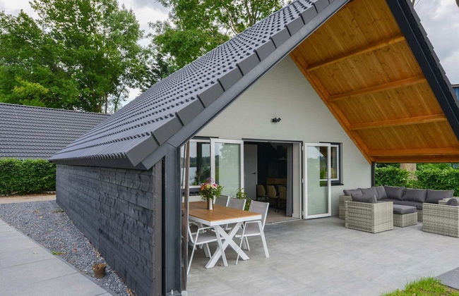 Nice Holiday Home With Terrace - Photo 1