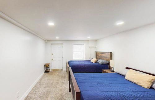 Hot Tub, Dock, Pool Table! Lakefront Poconos Haven - Foto 22