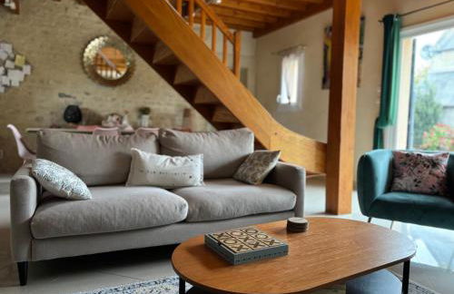 Le So Art, grande maison 4 chambres, terrain de pétanque, grand jardin clos, flipper, babyfoot, jeux Arcade, ping pong,1 km mer, proche golf, Port en Bessin, Bayeux et plages du débarquement, adaptée enfants - Foto 11