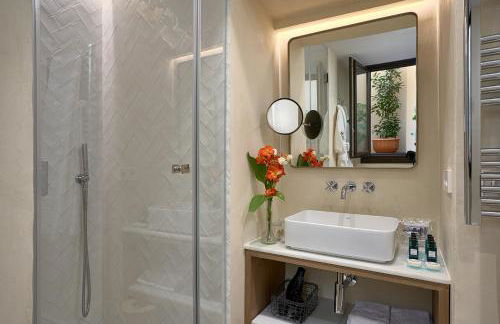 Suites Murillo Plaza Sta. Cruz - Photo 45