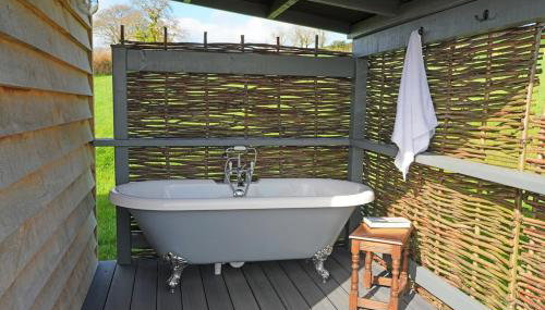 Charming Hut with Outdoor Bath & Decking Sea Views - Foto 4