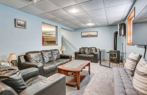 Secluded Family Cabin with Fire Pit in Lake Ariel! - Foto 4