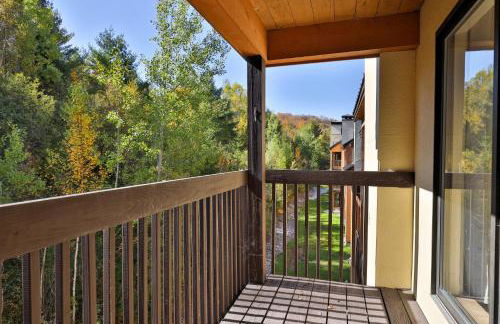 Trailside Loft at Pico - Ski-In, Out Condo with Loft & 2BR - Steps to Lift - Photo 4
