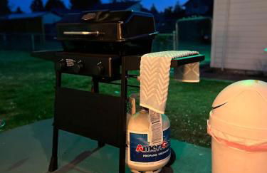 3-Minute JBLM Spacious & Cozy 4BR 2BTH Huge Yard - Foto 29