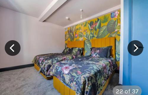 Ivy House, 6-beds, Sleeps 19 With Hot Tub - Foto 25