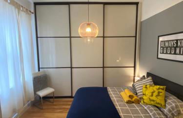 Stylish Apartment With Secure Parking Close to City - Photo 9