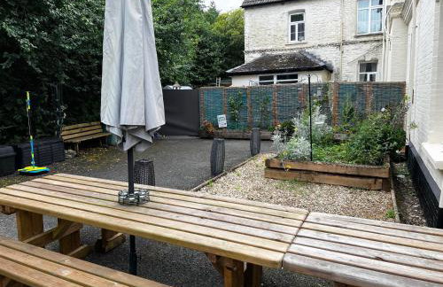 Private 7 bed wing of former farmhouse, edge of Exmoor, sleeps 16 - Foto 13