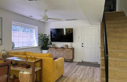 Updated & Spacious 2 BR with Free WiFi - Foto 3