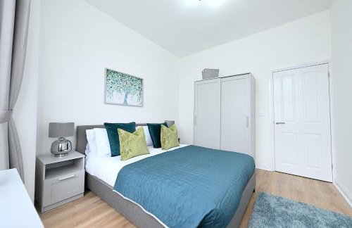 Bright & Large 3 Bed Flat in London - Foto 16