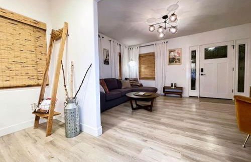 King Bed-Private Yard-Driveway Parking - Photo 20