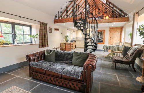 Stable Cottage - Photo 1