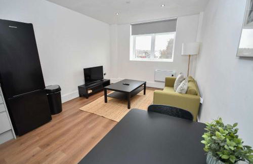 Modern 1 Bedroom Apartment in Morley with Parking - Foto 1