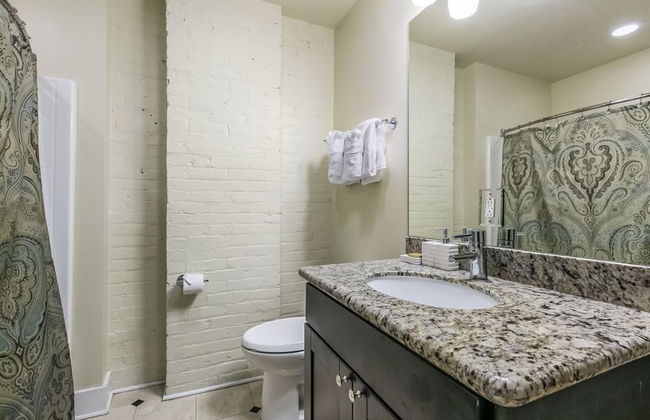 Merchant Lofts Comfy Condos – Walk Everywhere - Foto 32