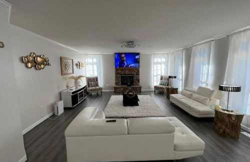 Spacious 5 BR House w/ Gym - Foto 38