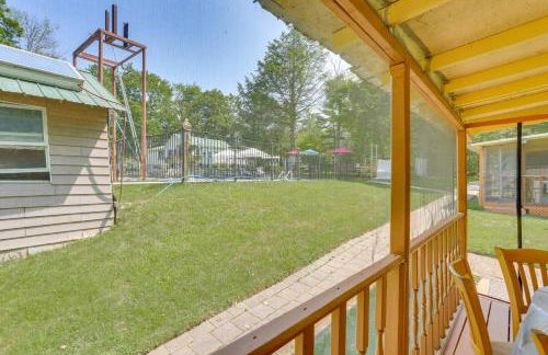 Screened Porch and Fire Pit Cabin Near Bethel Woods - Foto 13