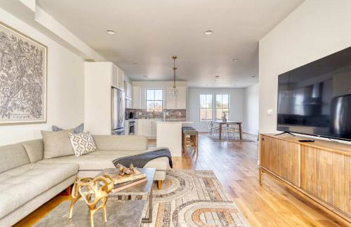 Stay Portland - Custom North Tabor Farmhouse - Gym & Kitchen - Photo 2