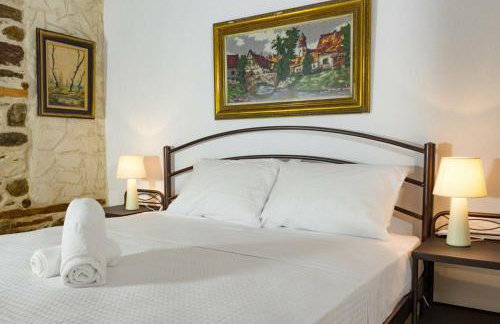 Marianthi's Stone House - Photo 19