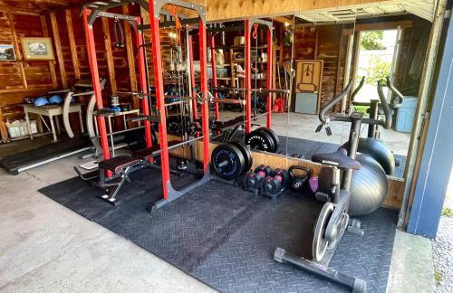 Coastal Cape Cod w/ King Bed, Game Room, & Bikes! - Foto 38