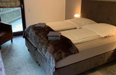 BESOTEL Erkrath - 20 Wohnungen 2 Standorte 35 Schlafzimmer 29 Badezimmer 52 Betten für 73 Gäste - Foto 57