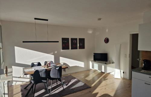 40 m2 Appartement Nürnberg Ost mit Balkon 8 Min by car to Expo Modern Stay Highspeed WLAN Quiet and Green - Foto 8