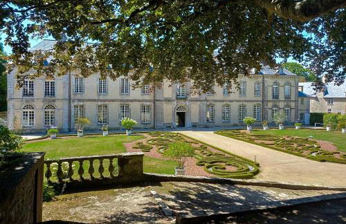 Les calèches de l'Hôtel de Beaumont - Foto 10