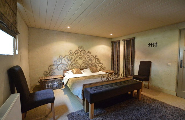 Grand Holiday Home in Alphen with Sauna & Hot Tub - Foto 28