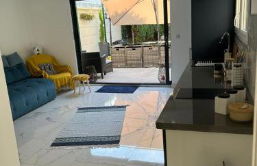 Location Studio Luxe Villejuif - Photo 1