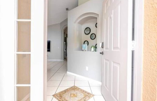 Amazing 5 BR w Game Room Minutes From Disney - Foto 75