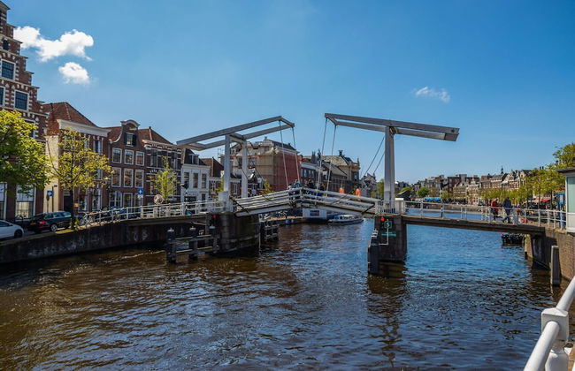 Chalet Near the Golf Course on a Holiday Park - Foto 37