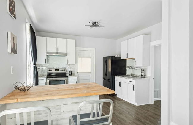 Downtown Detroit Gem 3 Bedrooms & Culture! - Foto 11