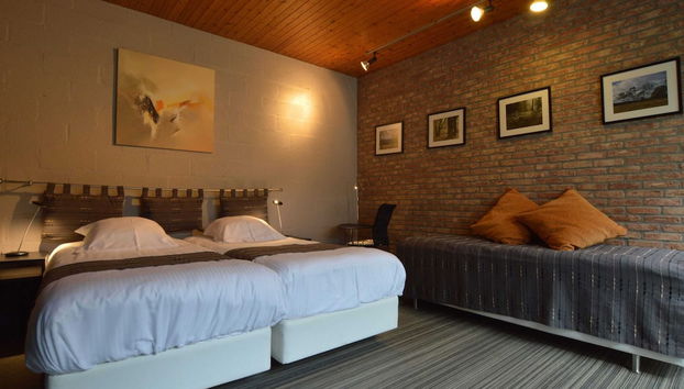 Luxury Villa with Swimming Pool near F1 Circuit - Foto 4, Quarto